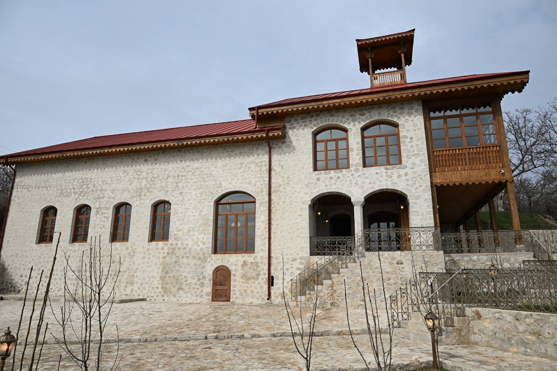 Çöl Qala məscidi